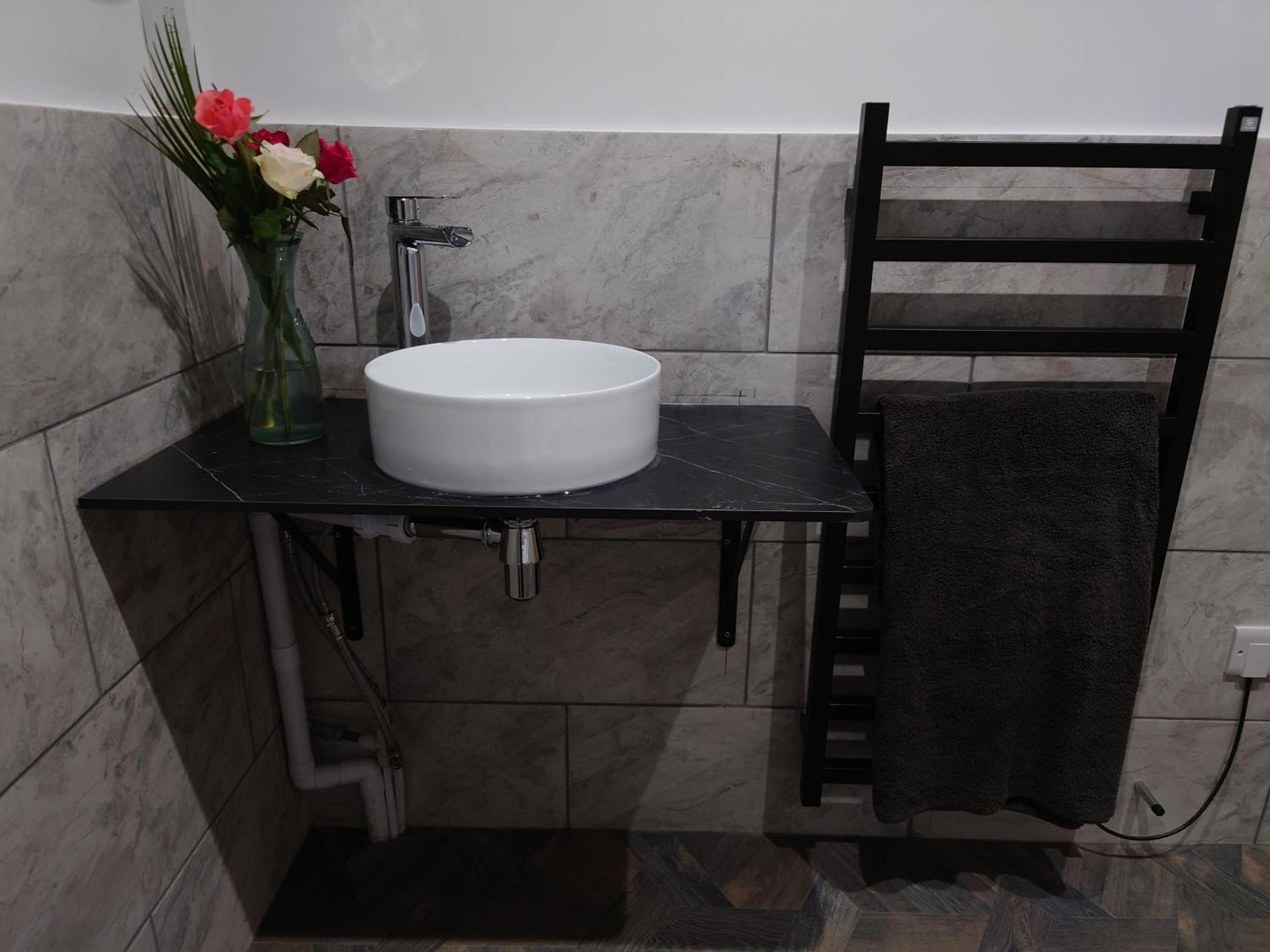 Newly Renovated 2-Bed Bungalow Bath Eksteriør bilde